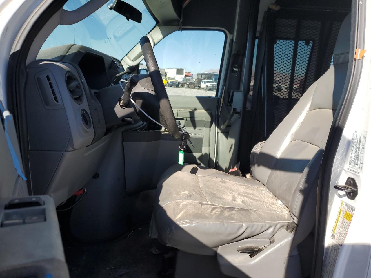 2010 Ford Econoline - Image 7