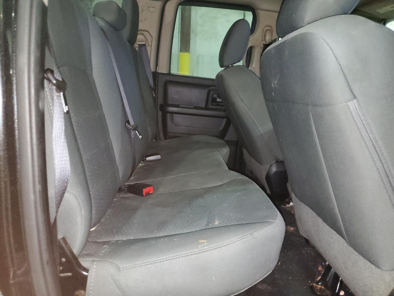 2016 RAM 1500 - Image 10