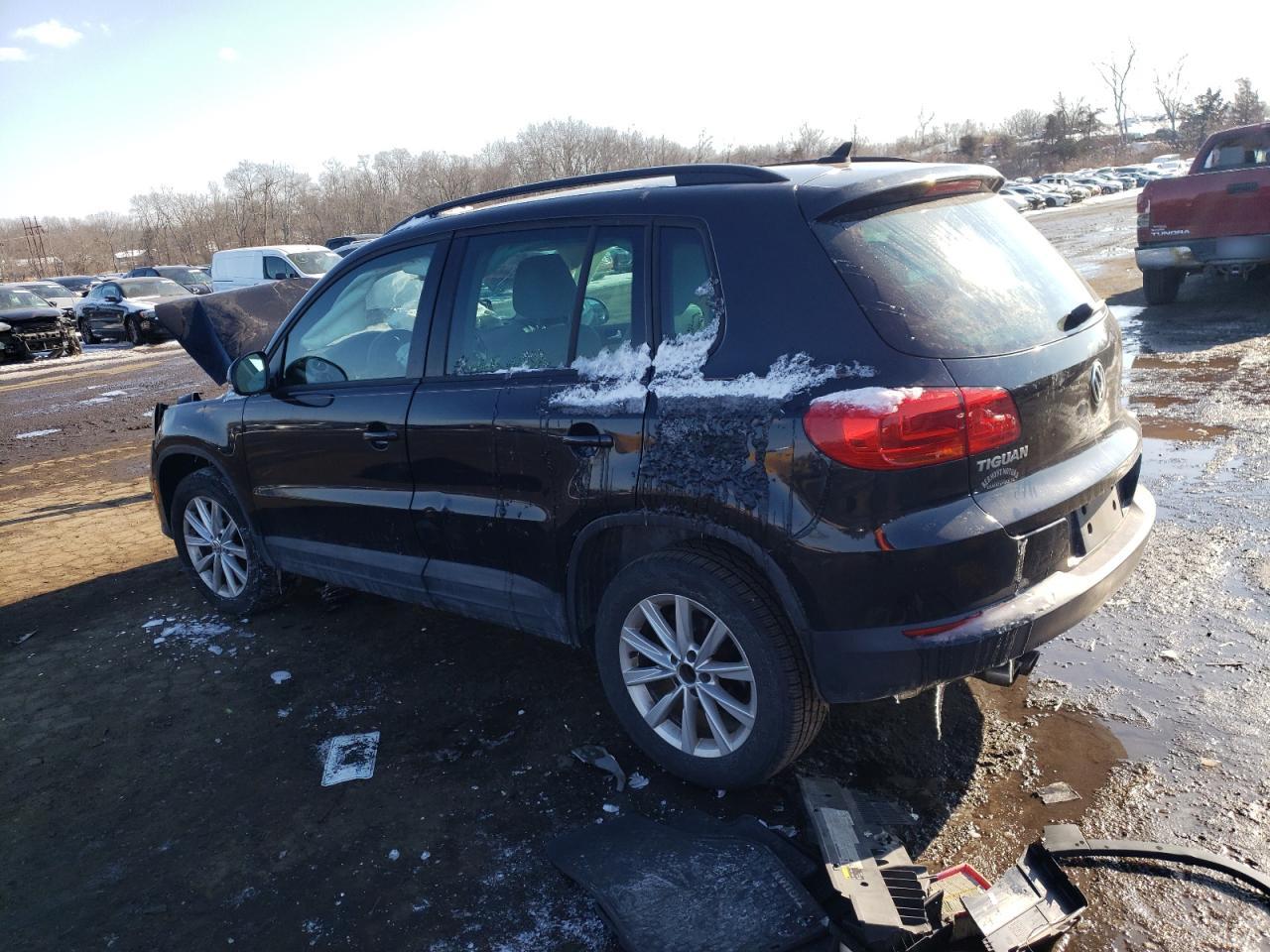 2015 Volkswagen Tiguan - Image 2