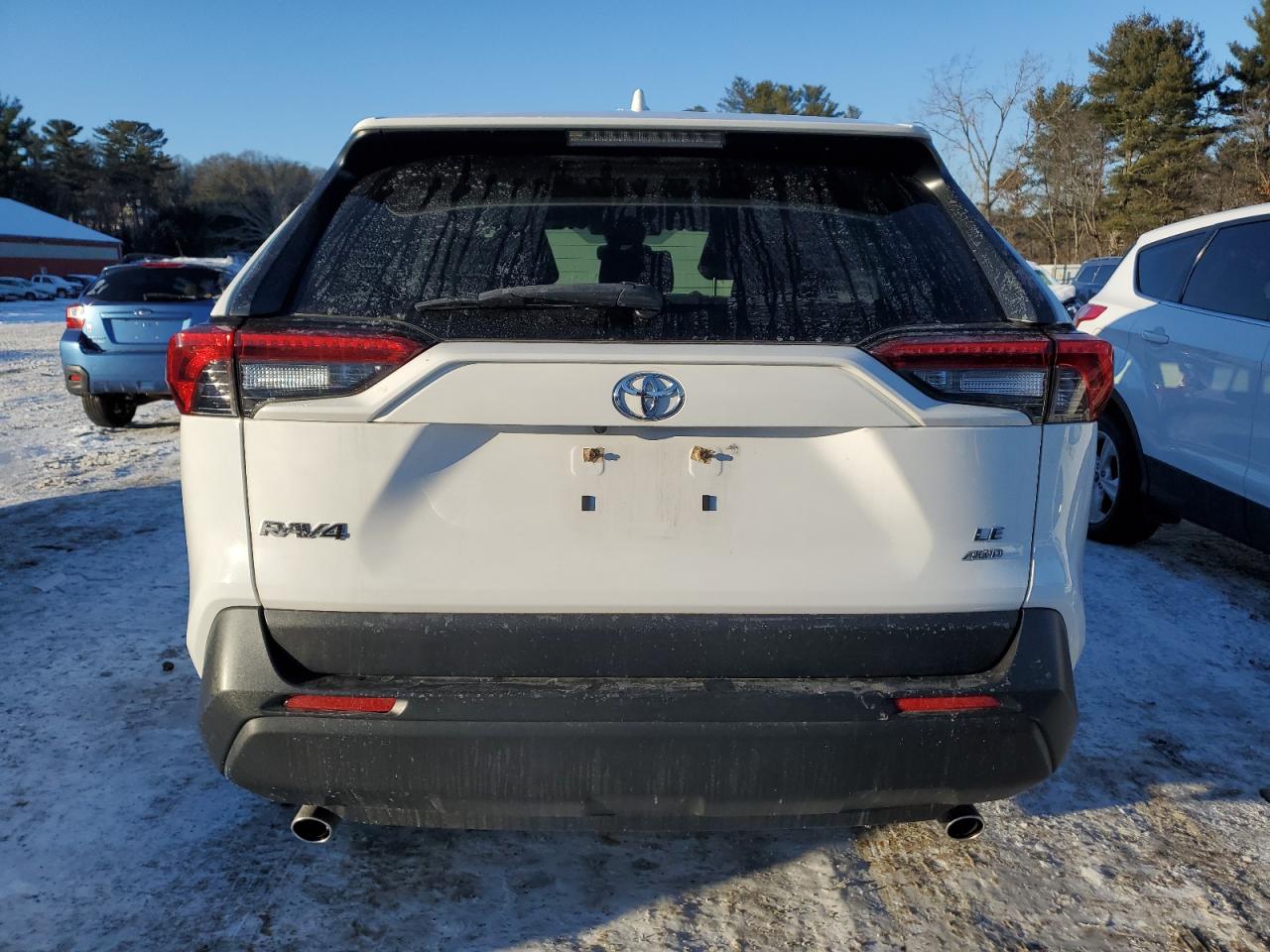 2019 Toyota RAV 4 - Image 6