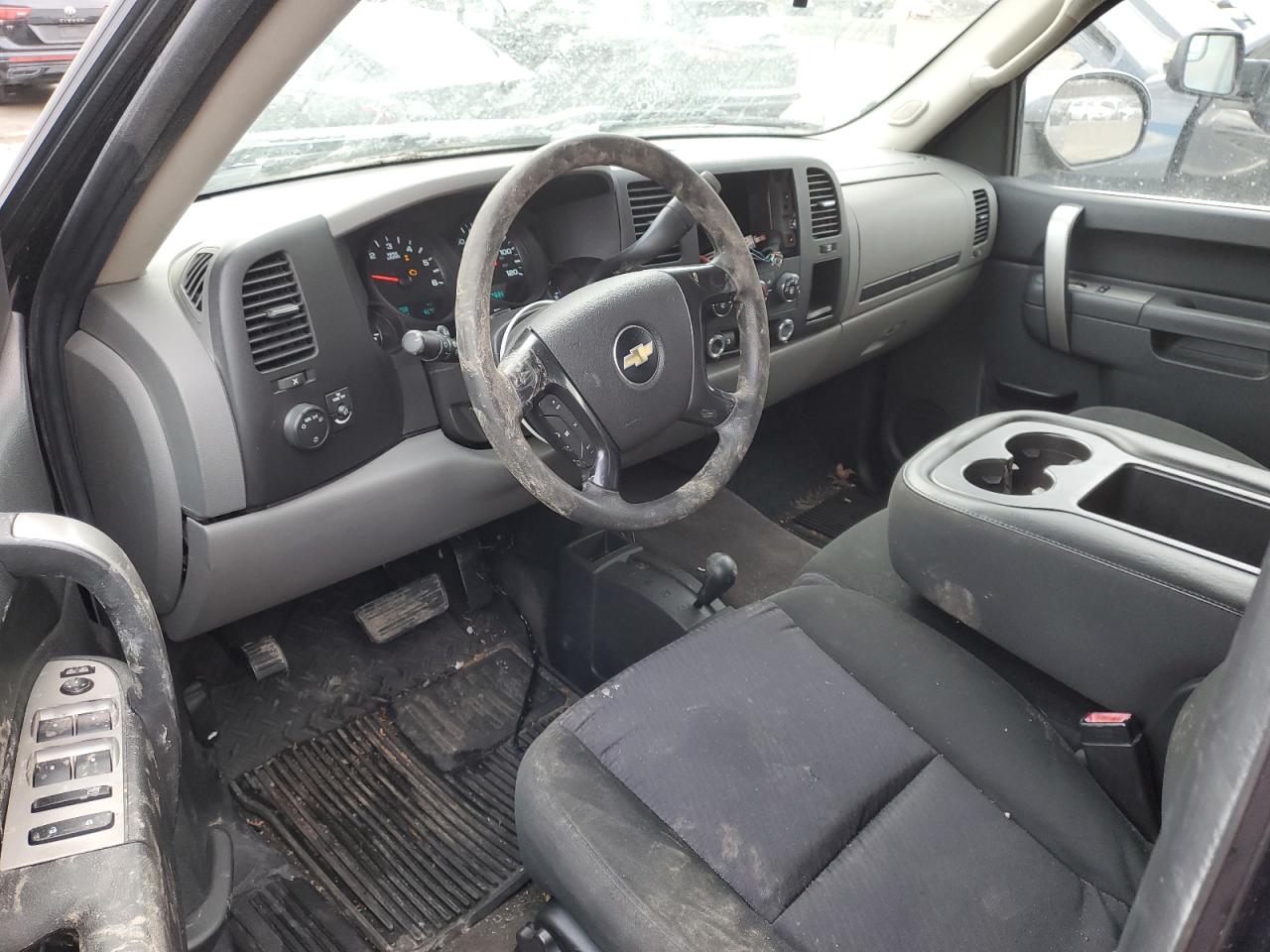 2010 Chevrolet Silverado - Image 8