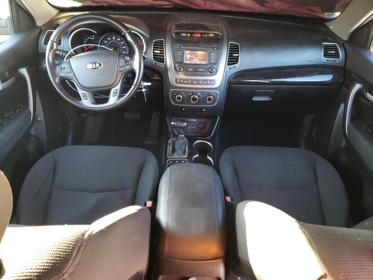 2015 Kia Sorento - Image 8
