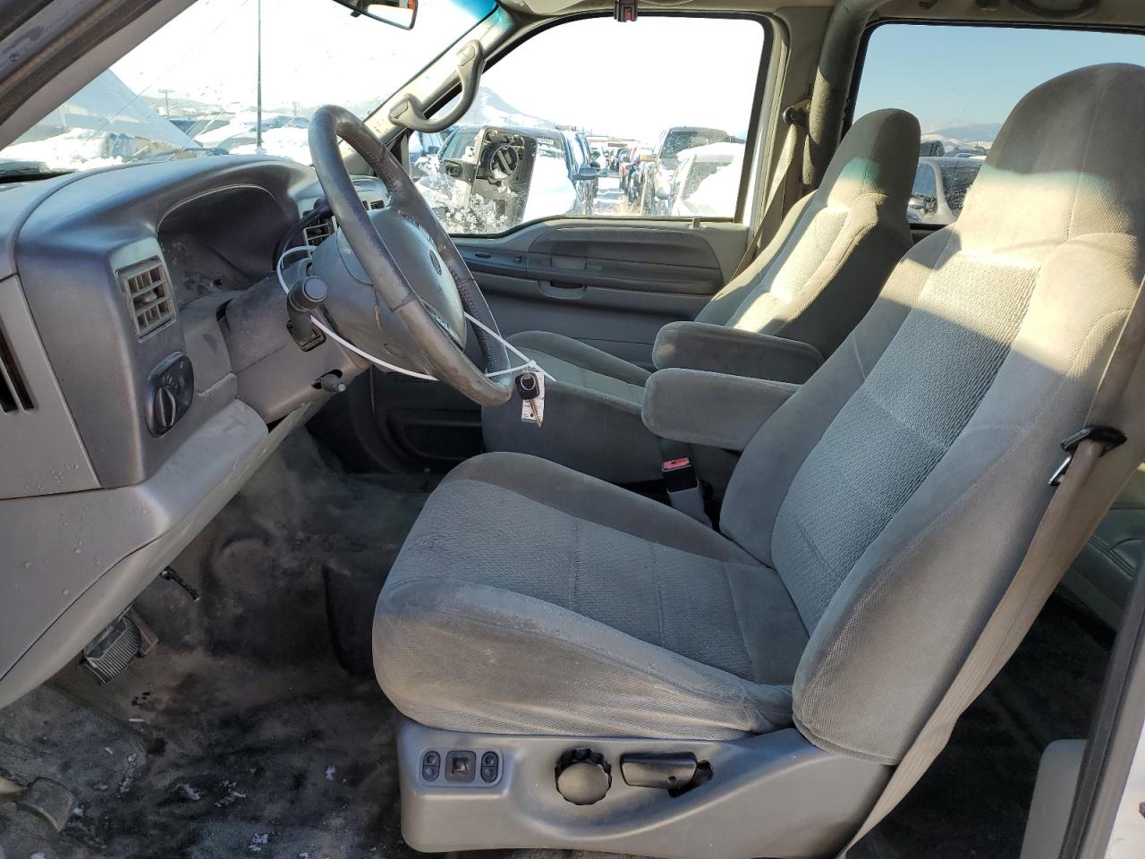 2002 Ford Excursion - Image 7