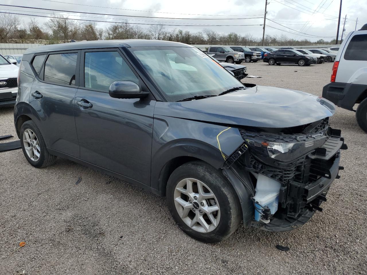 VIN KNDJ23AU5P7880180 2023 KIA SOUL no.4