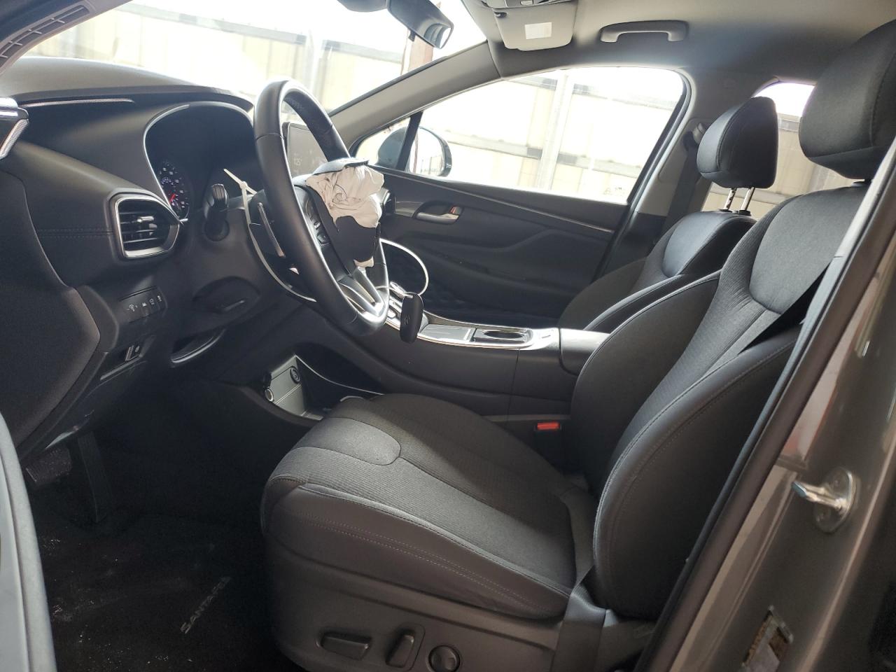 2023 Hyundai Santa Fe - Image 7