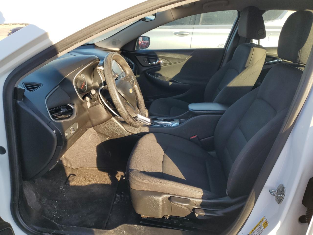 2017 Chevrolet Malibu - Image 7