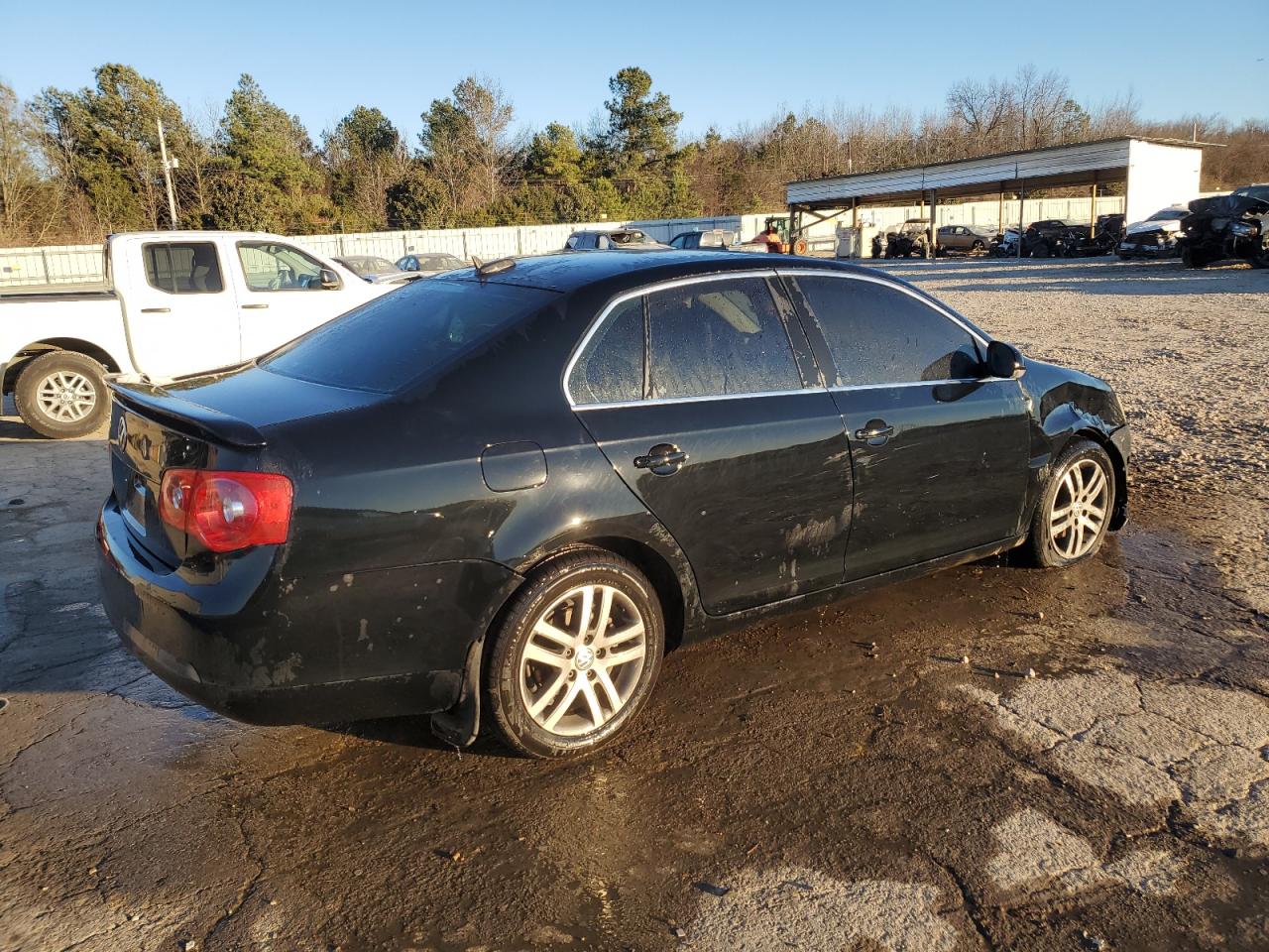 2006 Volkswagen Jetta - Image 3