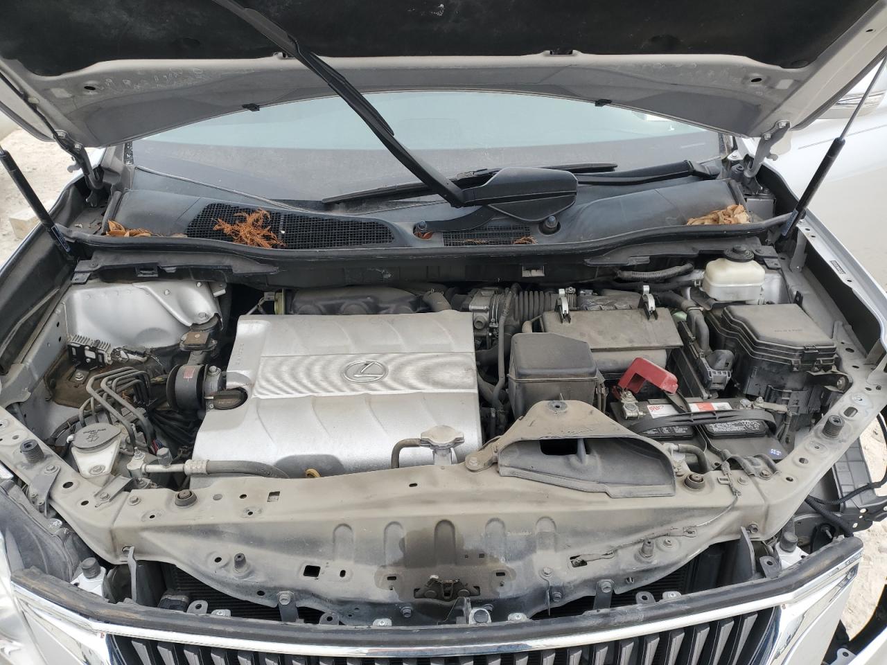2010 Lexus RX - Image 12