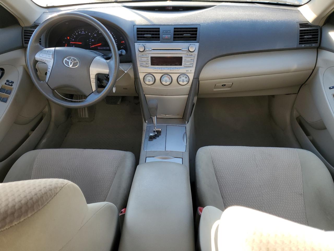 2010 Toyota Camry - Image 8