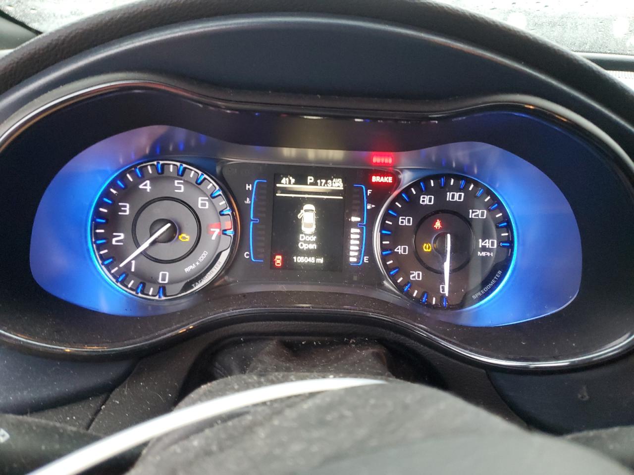 2015 Chrysler 200 - Image 9