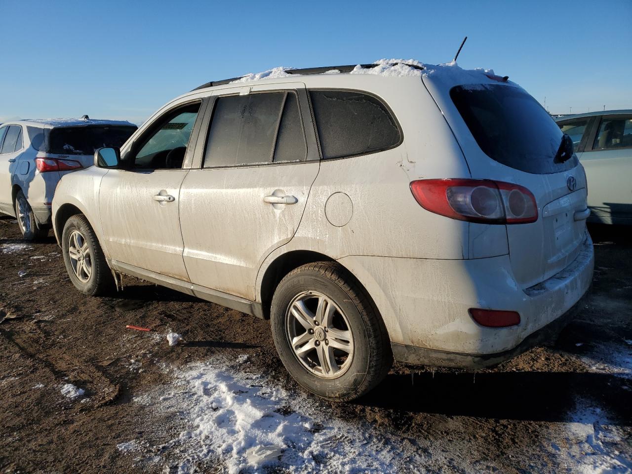 2012 Hyundai Santa Fe - Image 2