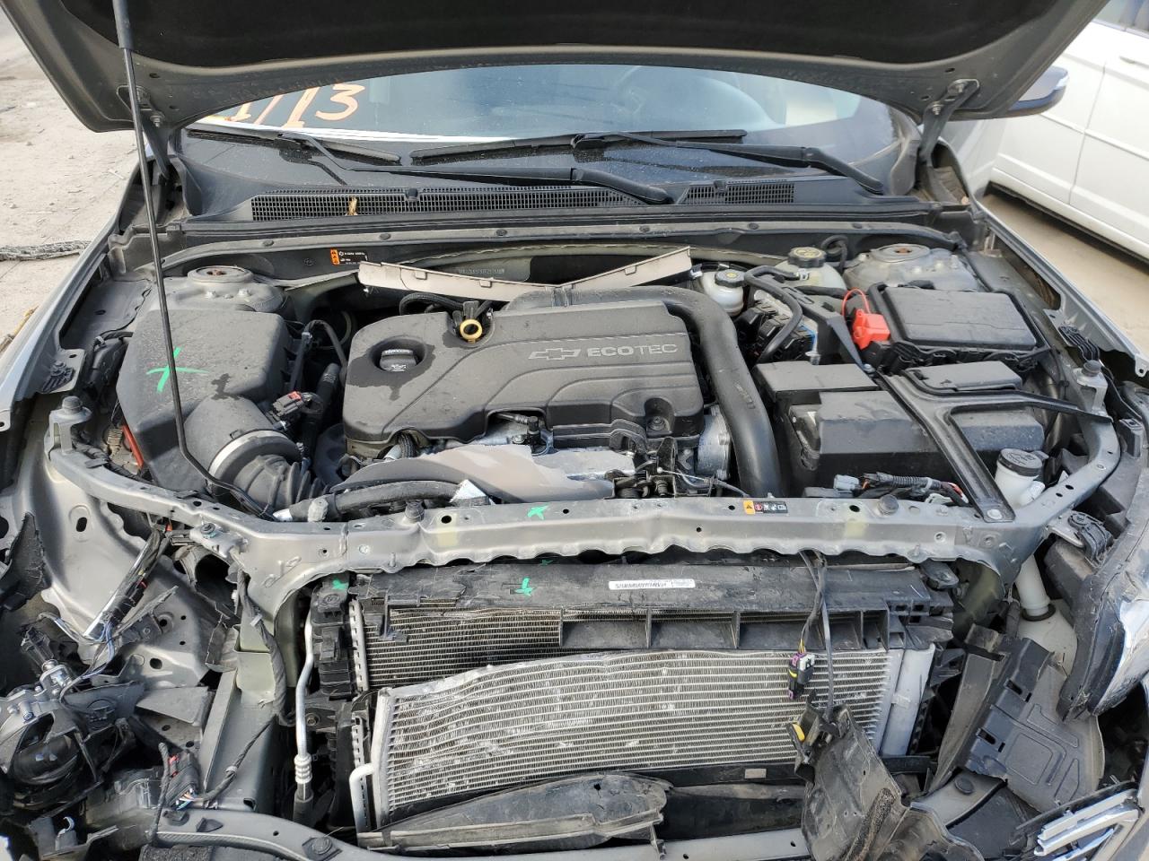 2018 Chevrolet Malibu - Image 11