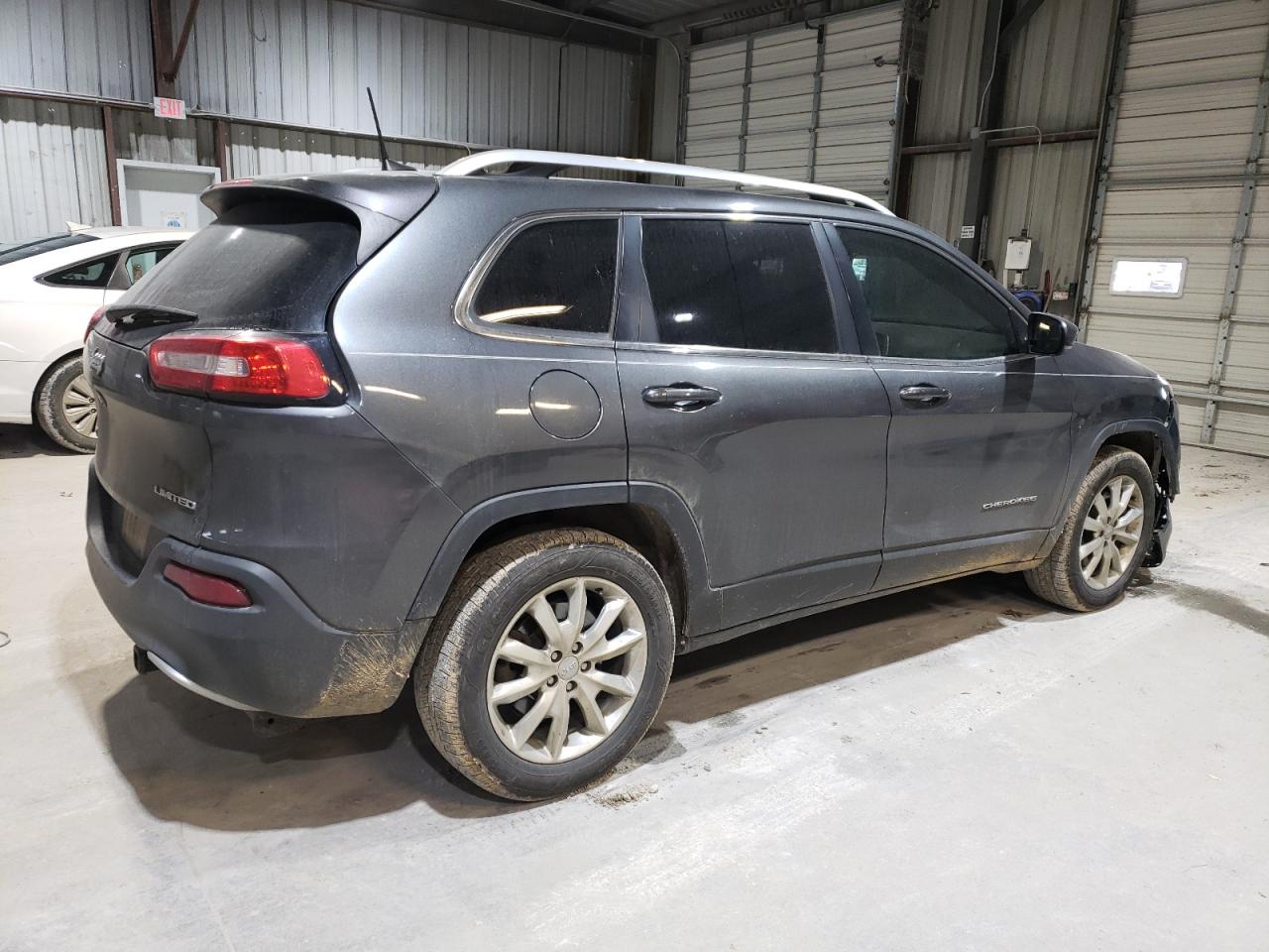 2017 Jeep Grand Cherokee - Image 3