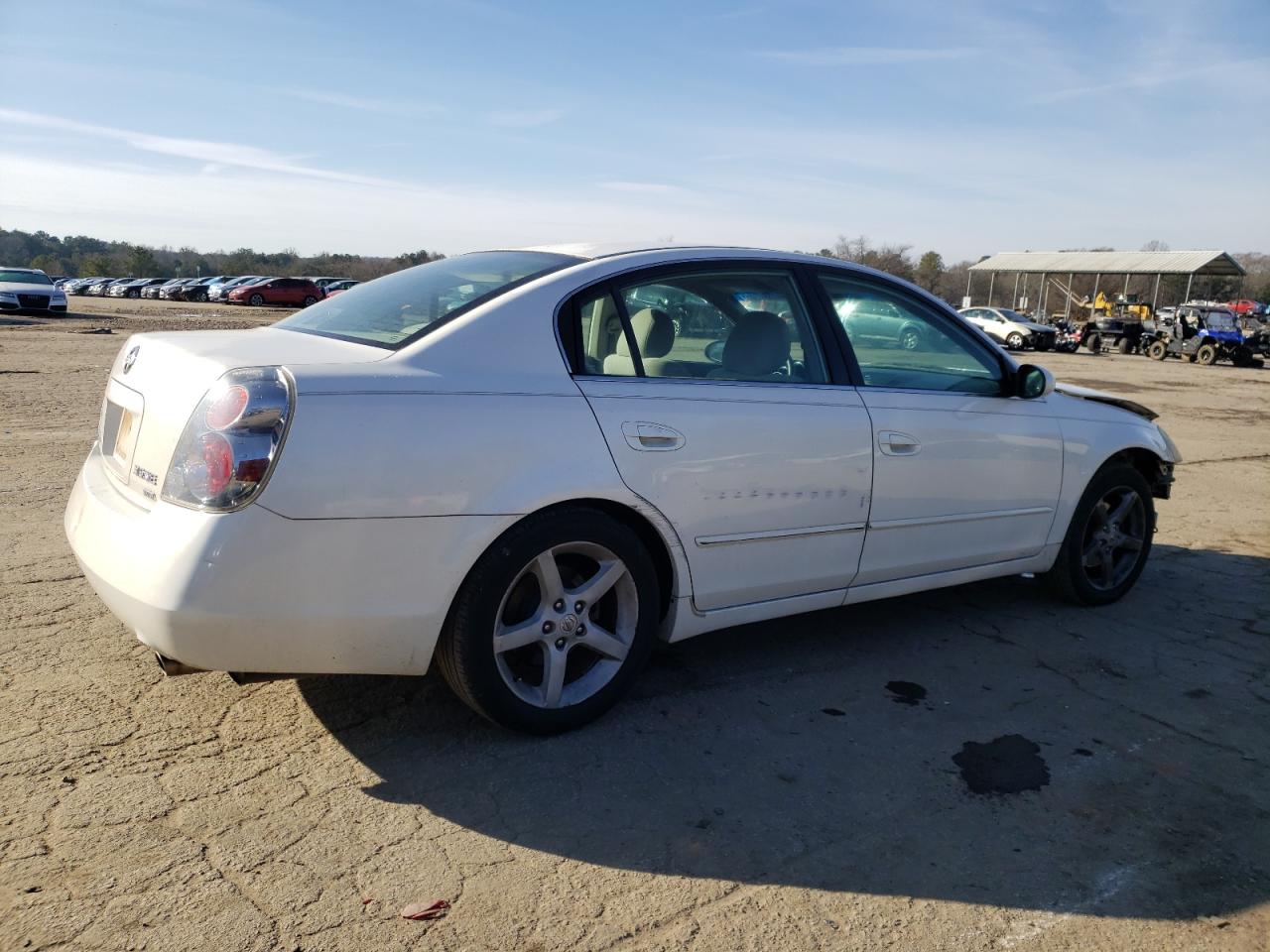 2005 Nissan Altima - Image 3