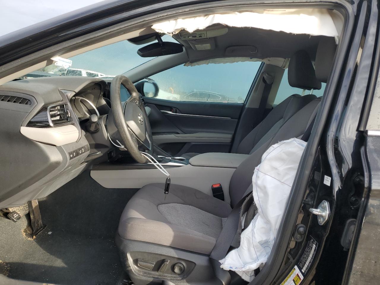 2023 Toyota Camry - Image 7