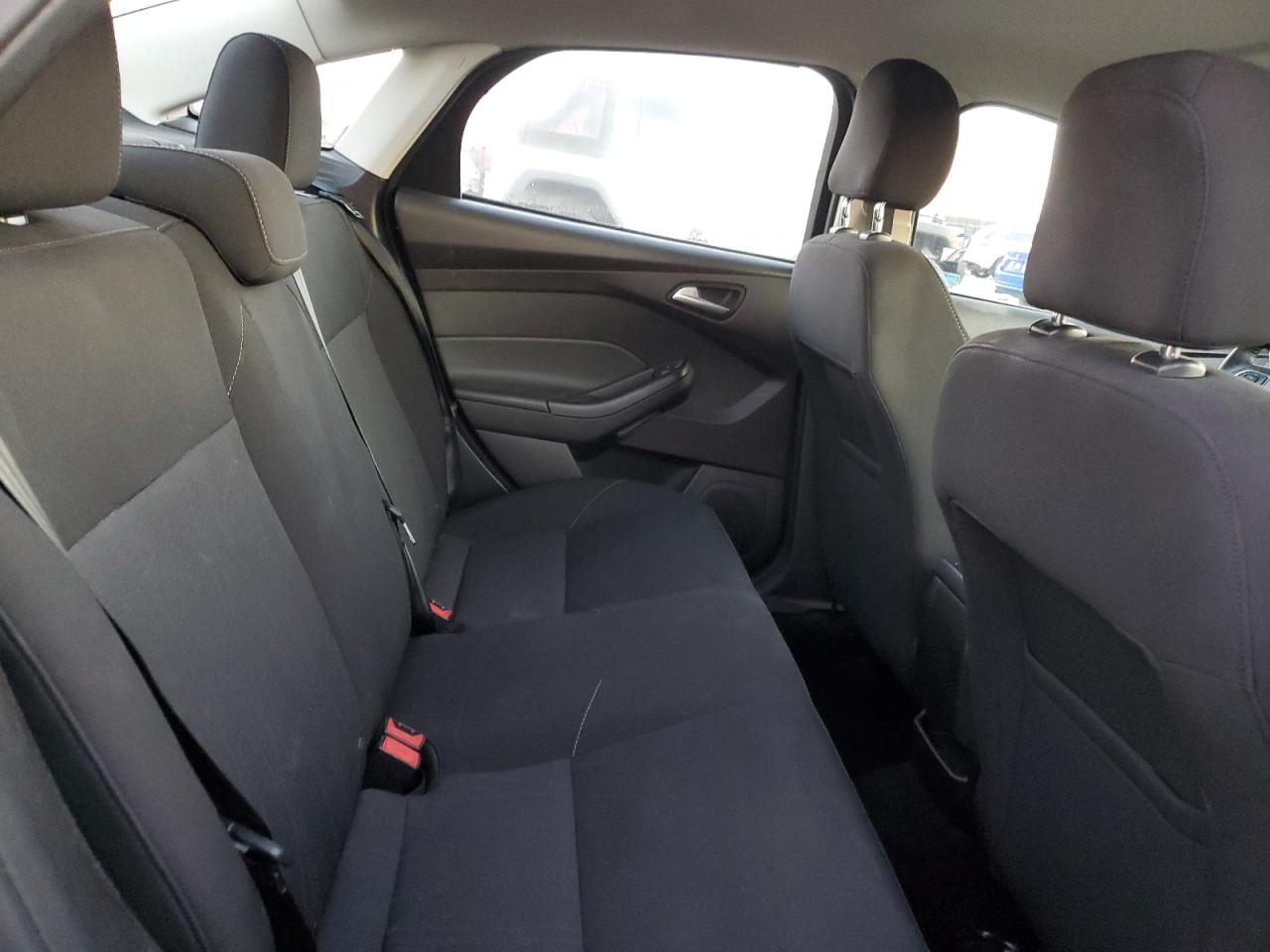 2016 Ford Focus - Image 11