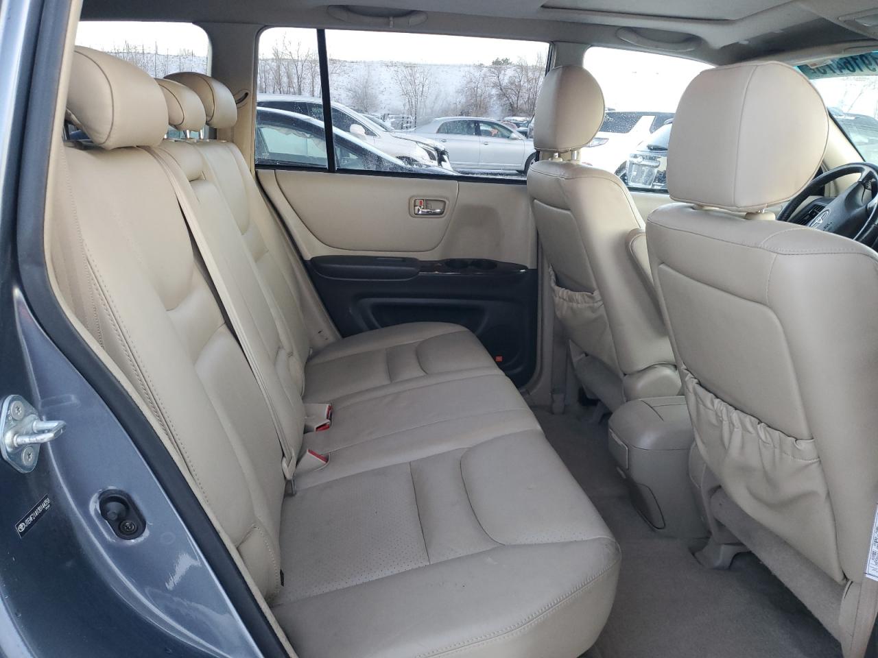 2003 Toyota Highlander - Image 11
