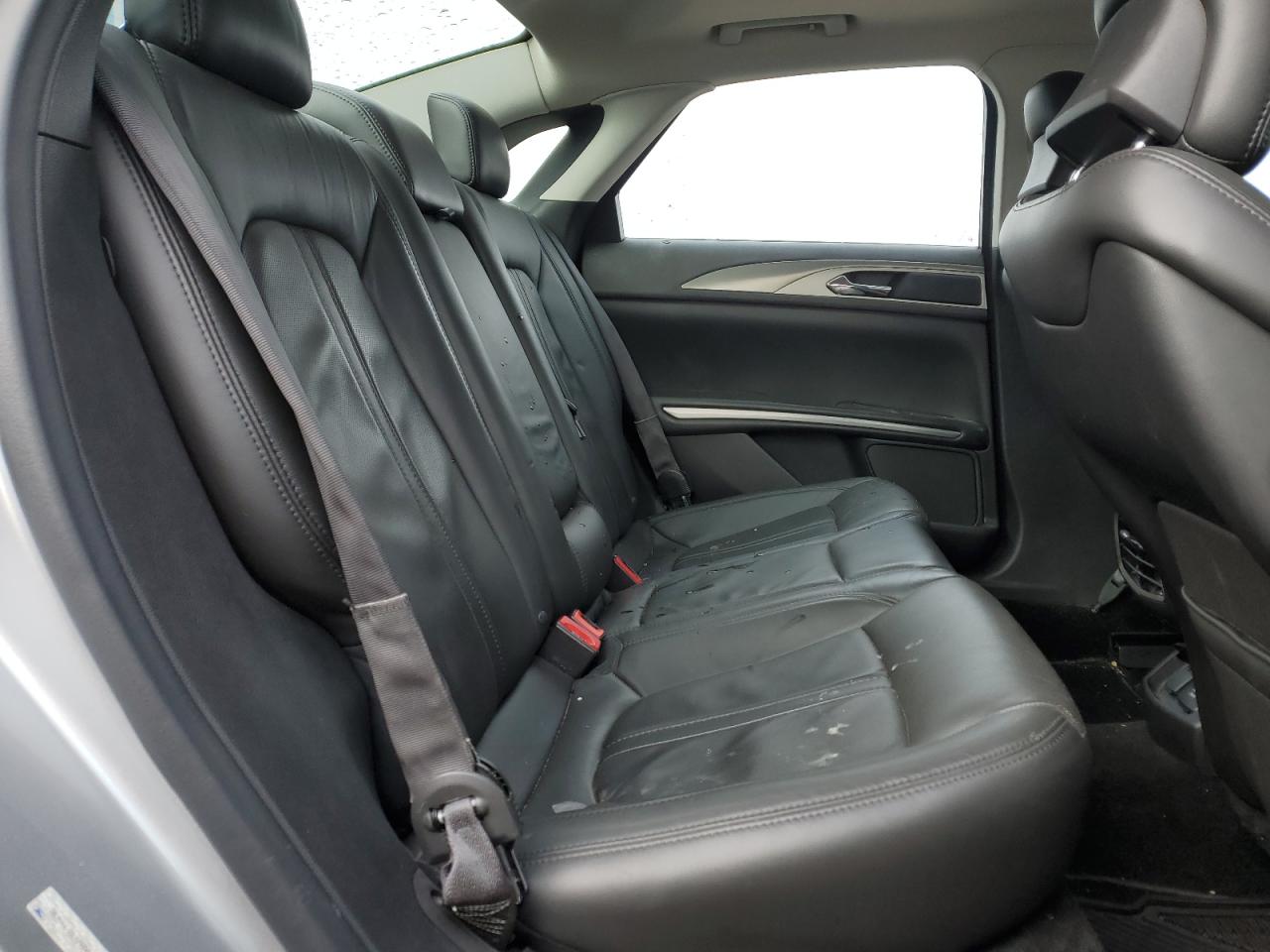 2013 Lincoln MKZ - Image 10
