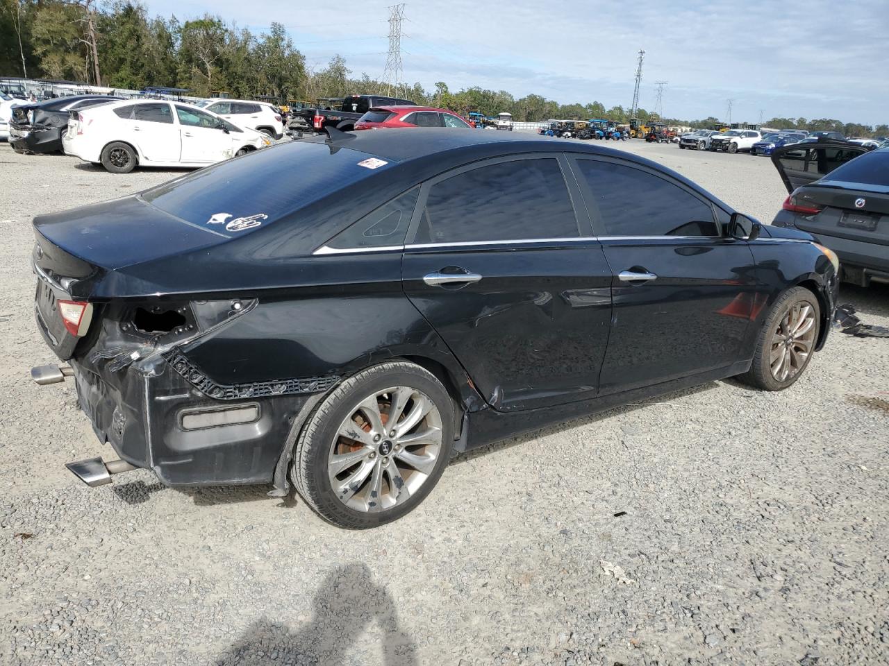 2011 Hyundai Sonata - Image 3