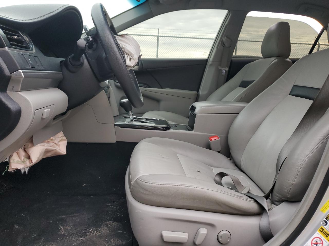 2014 Toyota Camry - Image 7