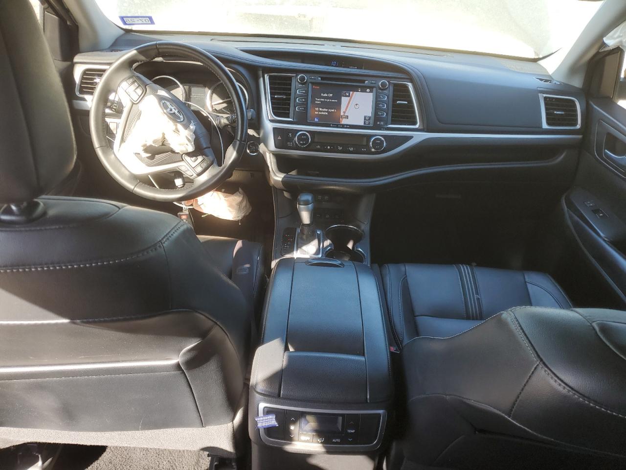 2018 Toyota Highlander - Image 8