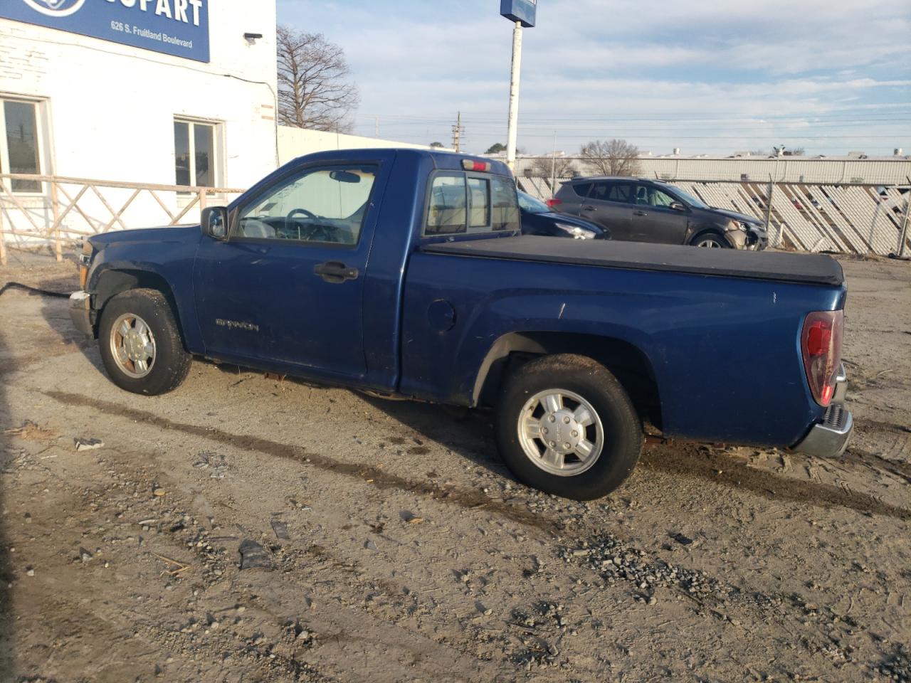 2005 GMC Canyon - Image 2