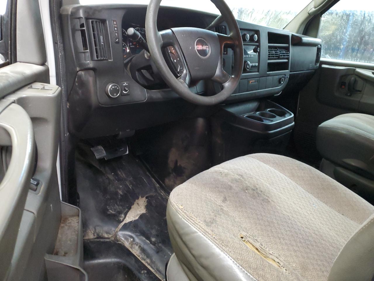 2008 GMC Savana - Image 8