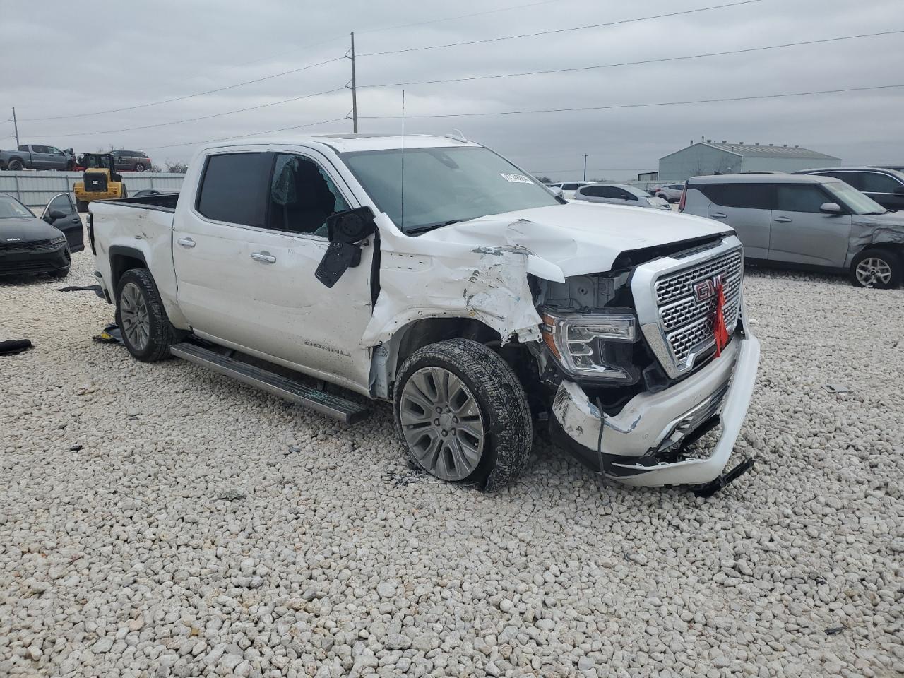 2022 GMC Sierra - Image 4