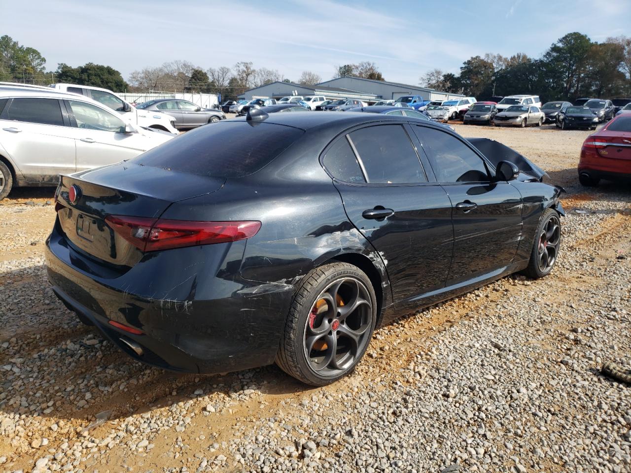 2019 Alfa Romeo Giulia - Image 3