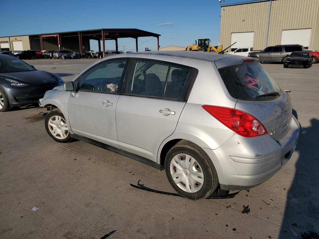 2011 Nissan Versa - Image 2