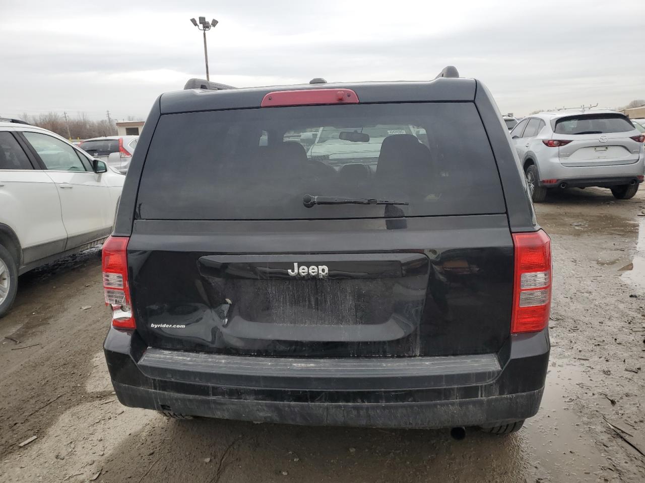 2017 Jeep Liberty (Patriot) - Image 6