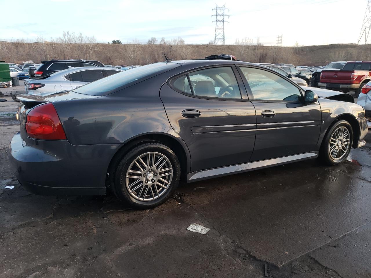 2008 Pontiac Grand Prix - Image 3
