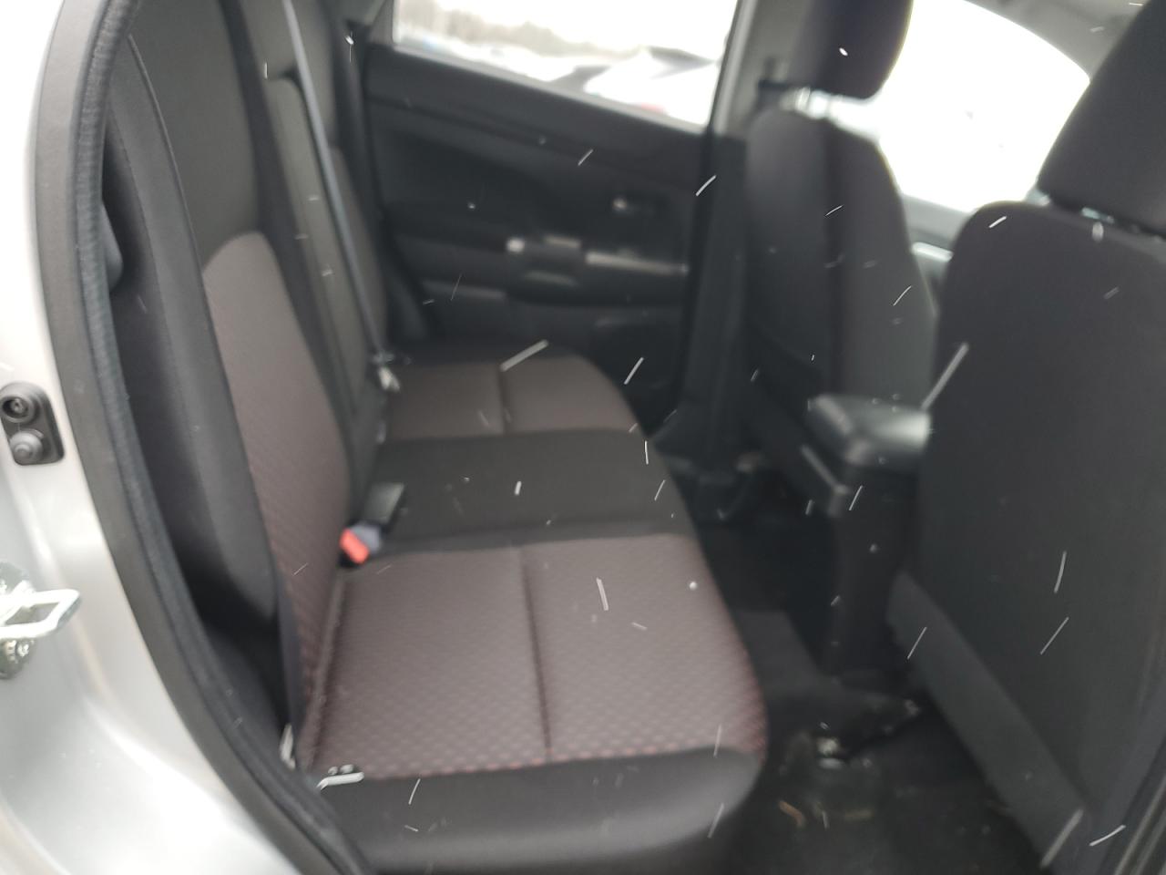 2019 Mitsubishi Outlander - Image 12