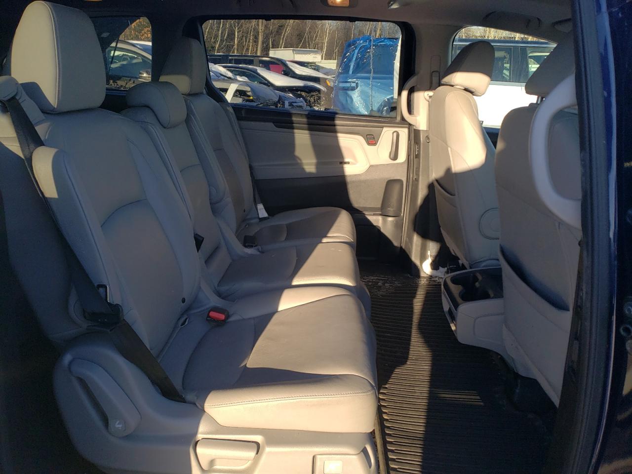 2018 Honda Odyssey - Image 11