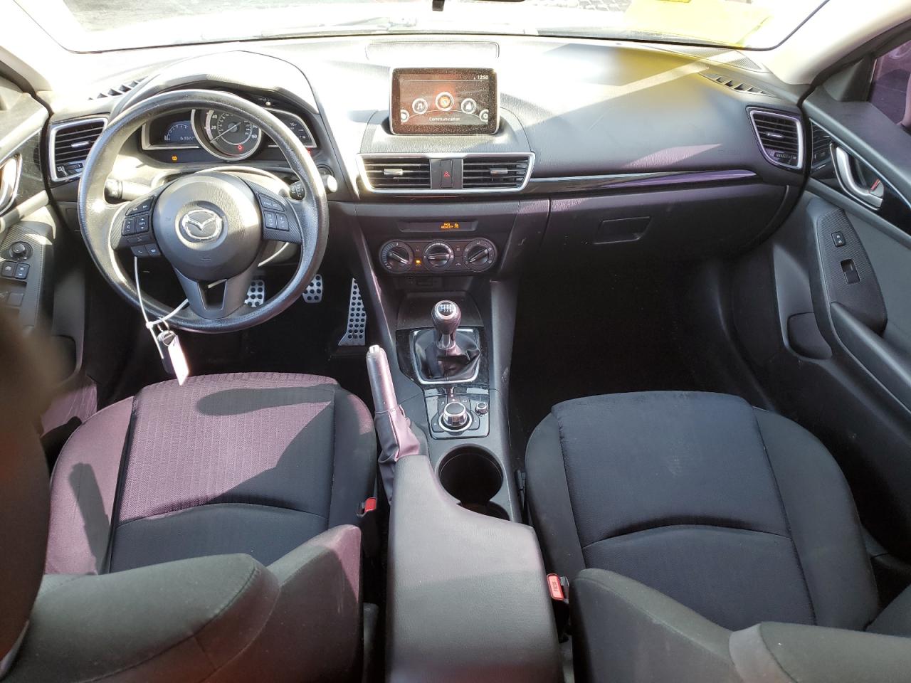 2016 Mazda 3 - Image 8