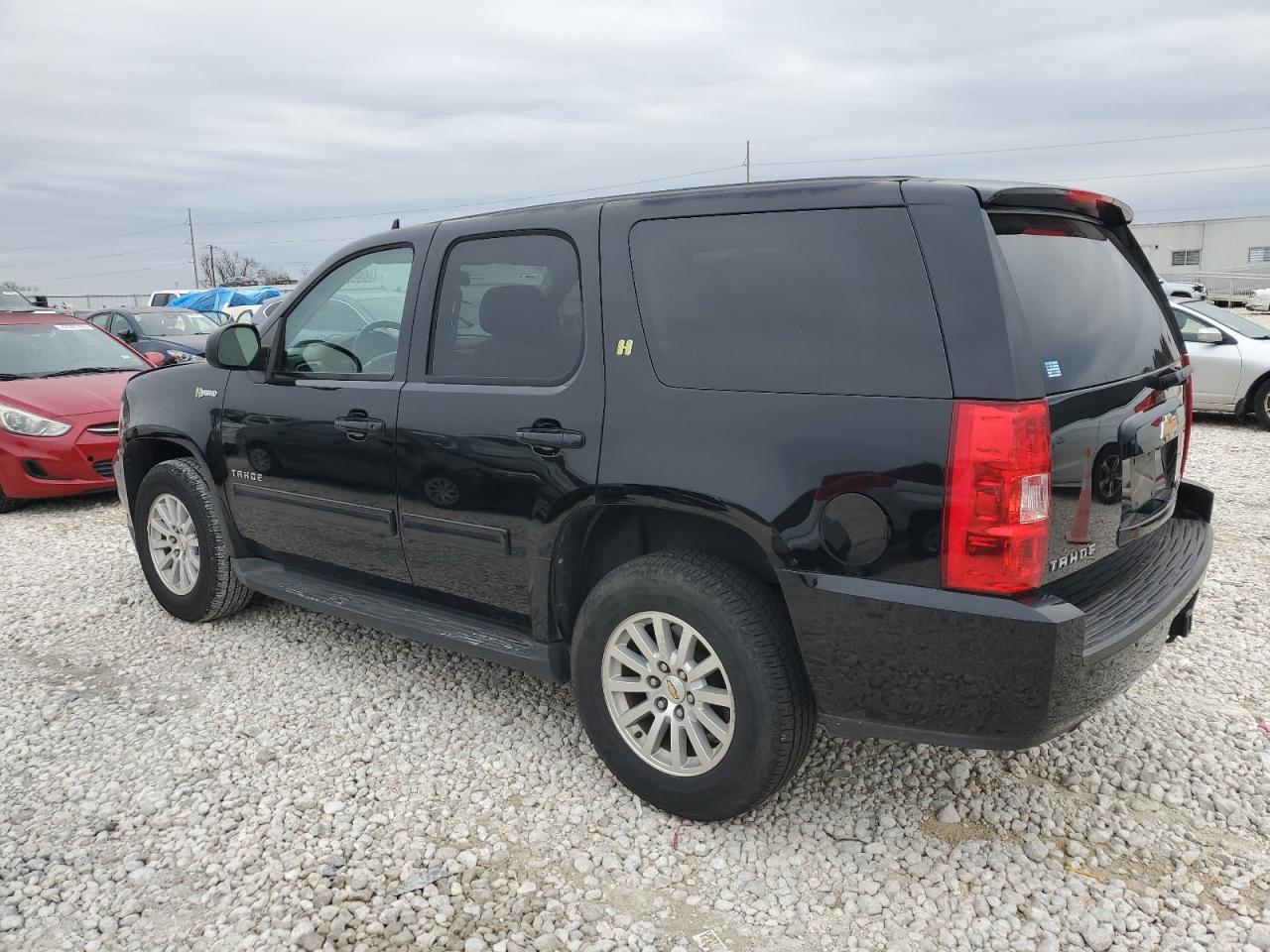 2013 Chevrolet Tahoe - Image 2
