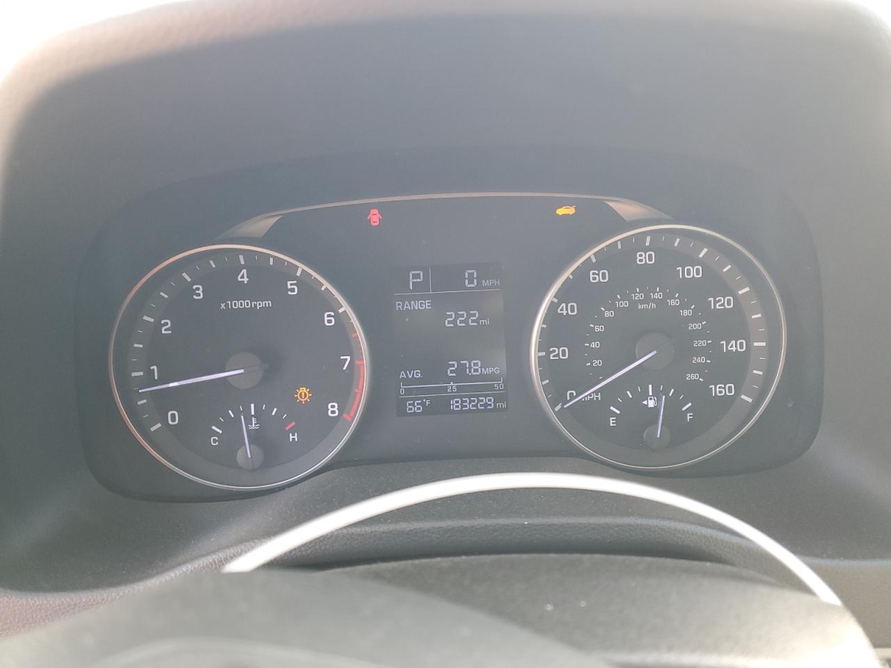 2017 Hyundai Elantra - Image 9