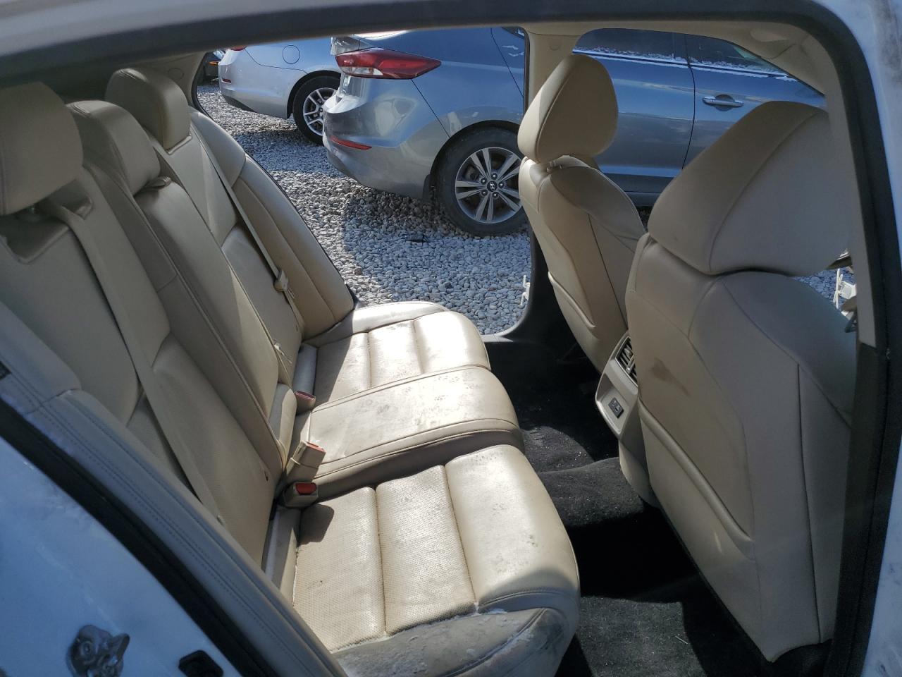 2019 Nissan Maxima - Image 10