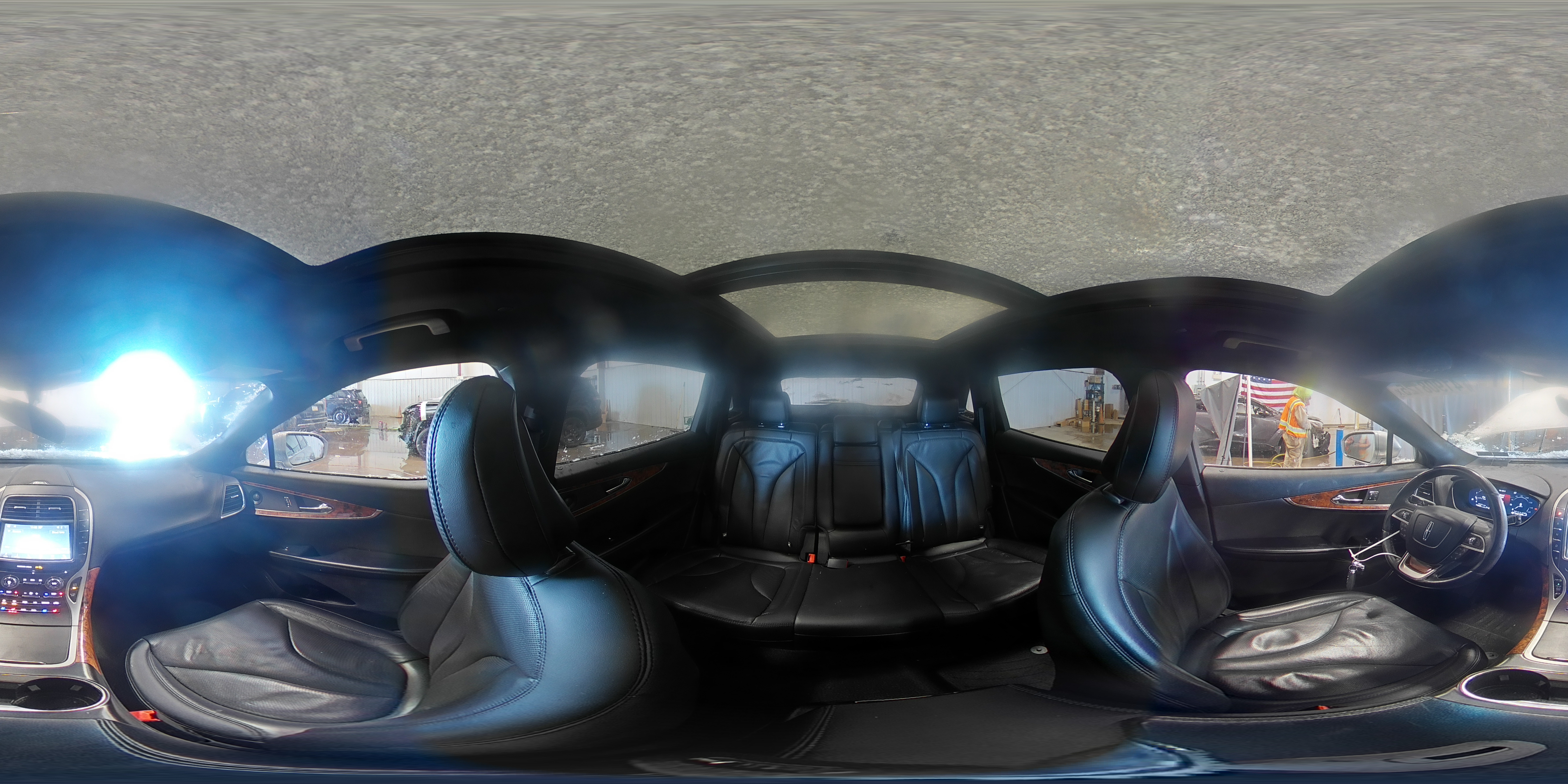2020 Lincoln Nautilus - Image 15