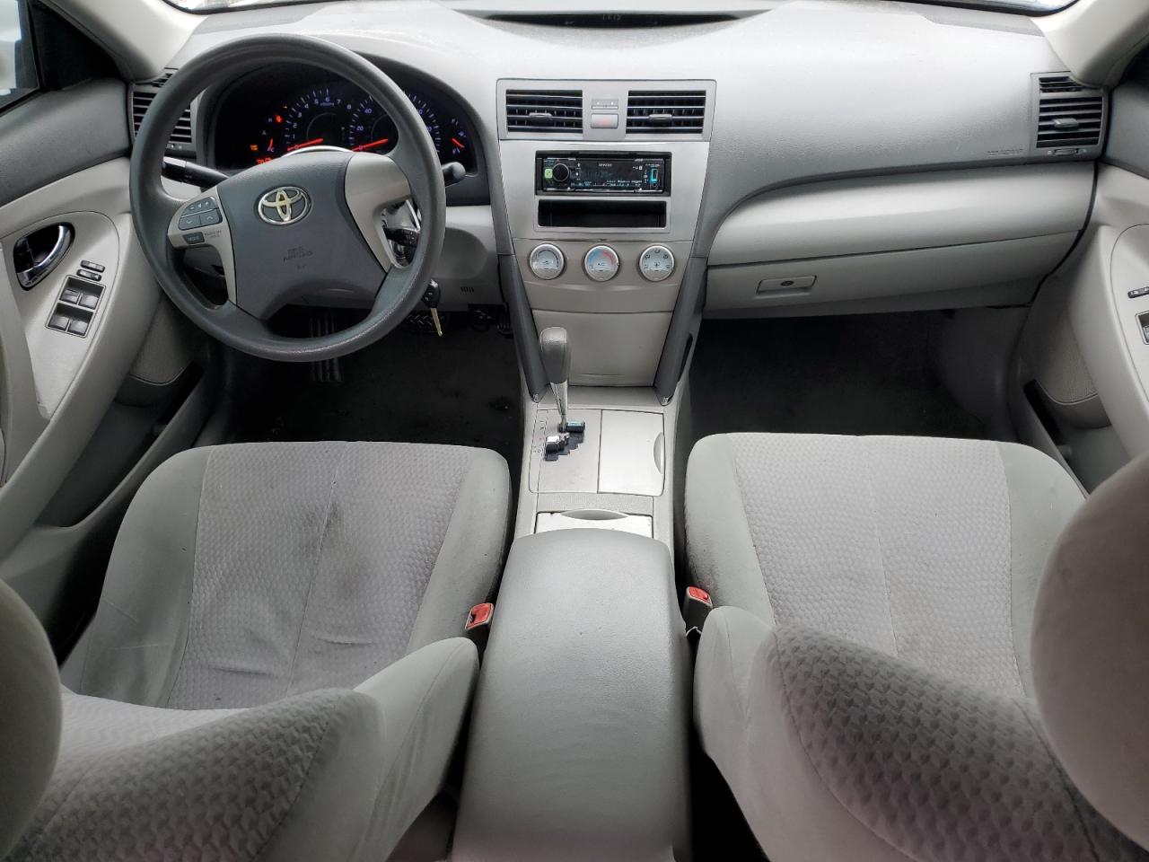2011 Toyota Camry - Image 8
