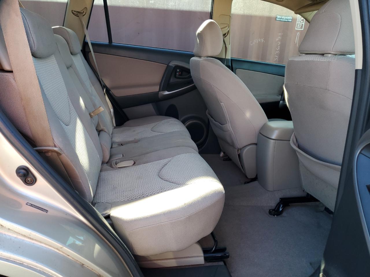 2006 Toyota RAV 4 - Image 11