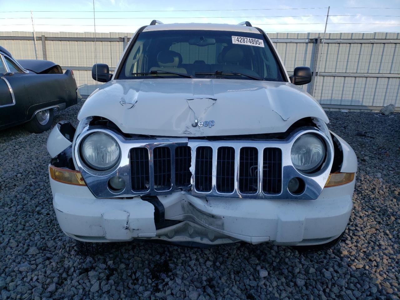 2005 Jeep Liberty (North America) - Image 5