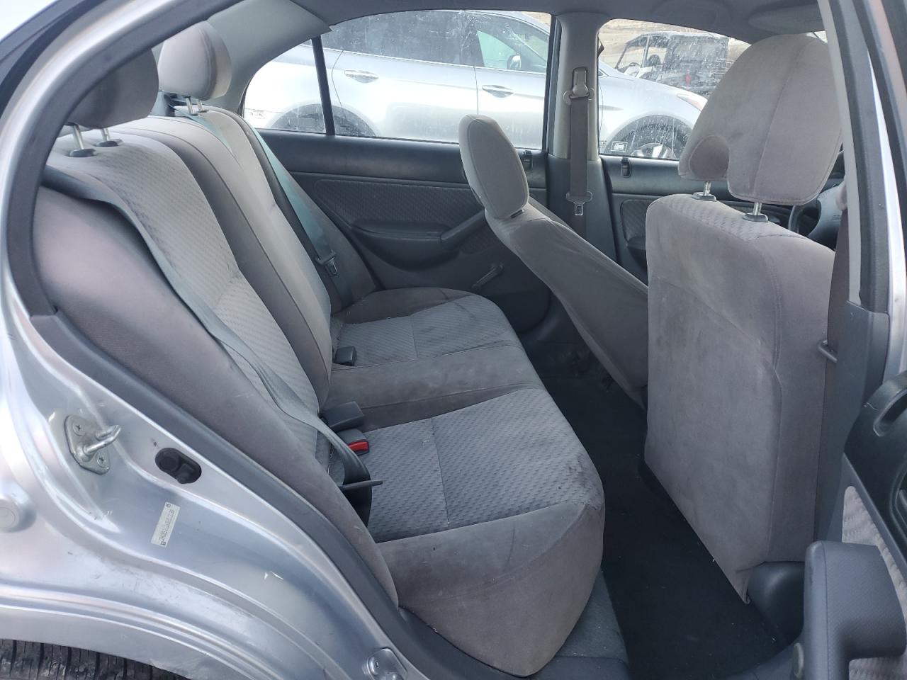 2003 Honda Civic - Image 10