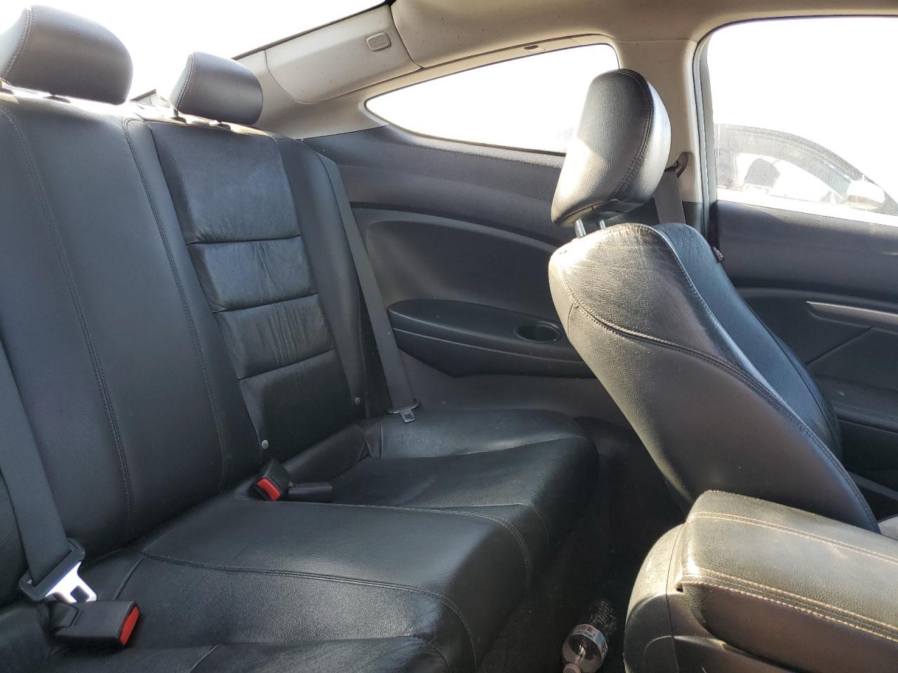 2012 Honda Accord - Image 10