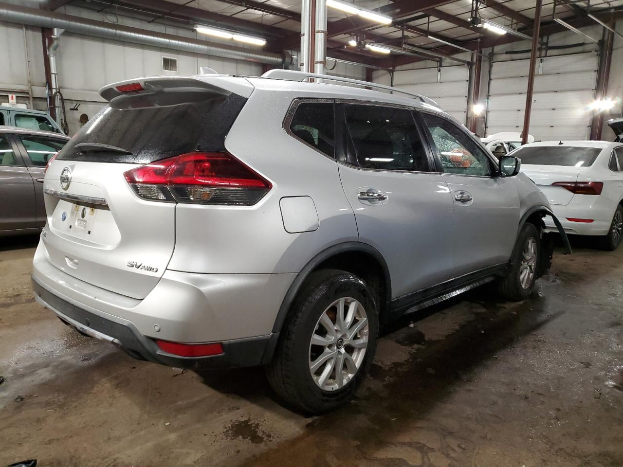 2019 Nissan Rogue - Image 3