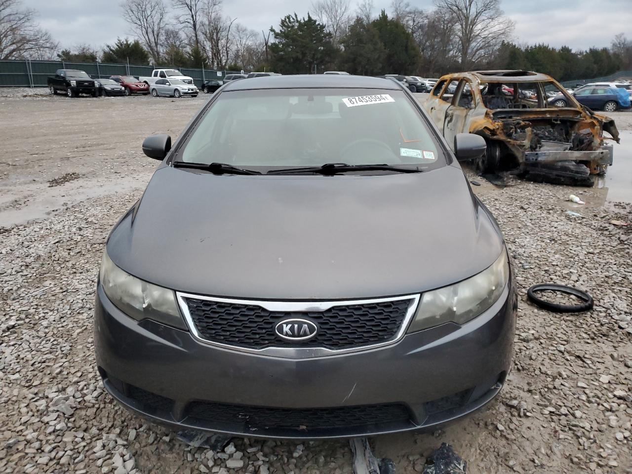 VIN KNAFU4A28D5727415 2013 KIA FORTE no.5