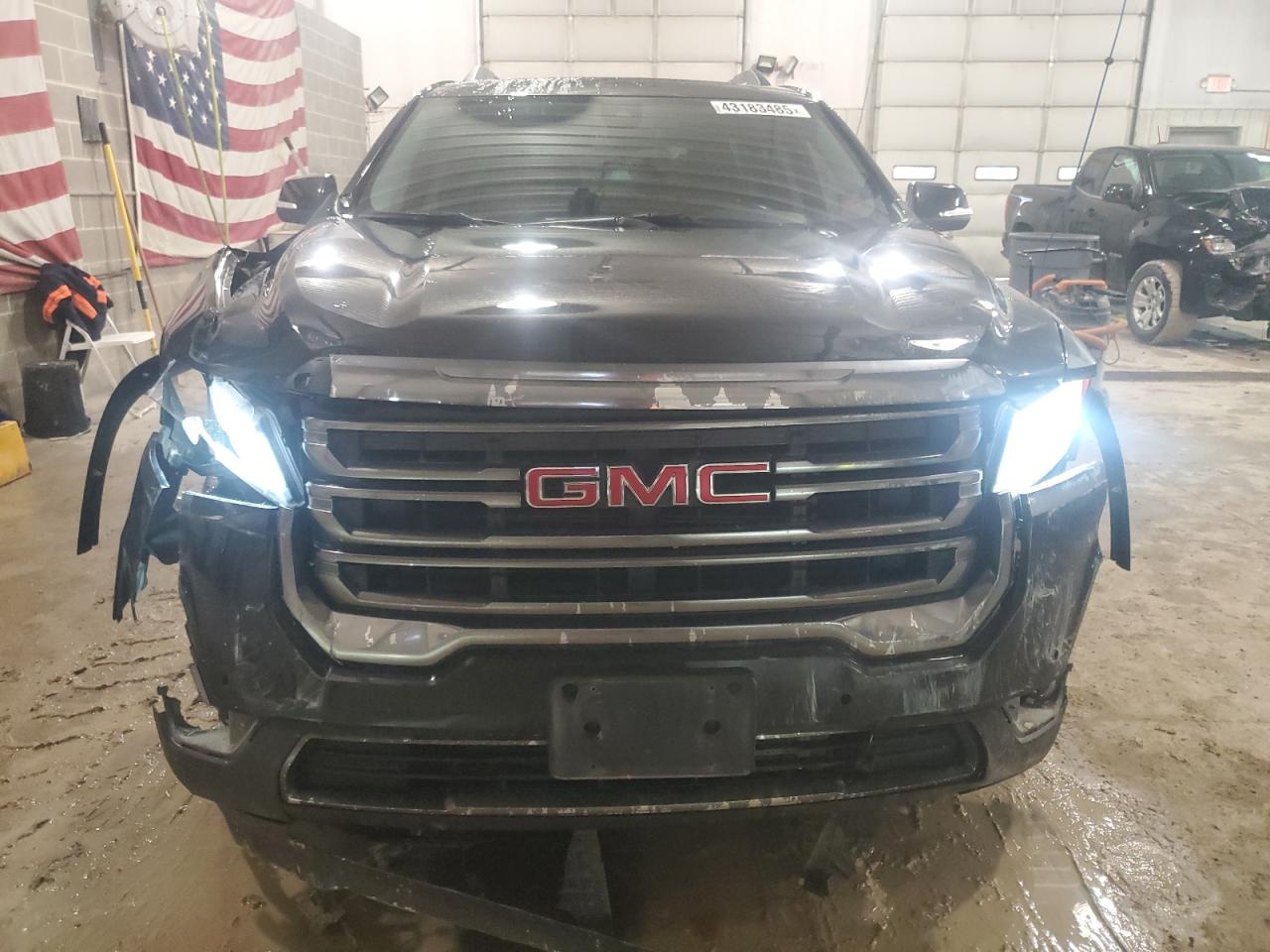 2020 GMC Acadia - Image 5