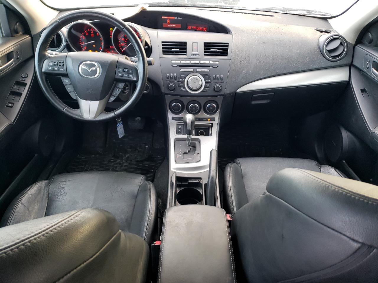 2010 Mazda 3 - Image 8
