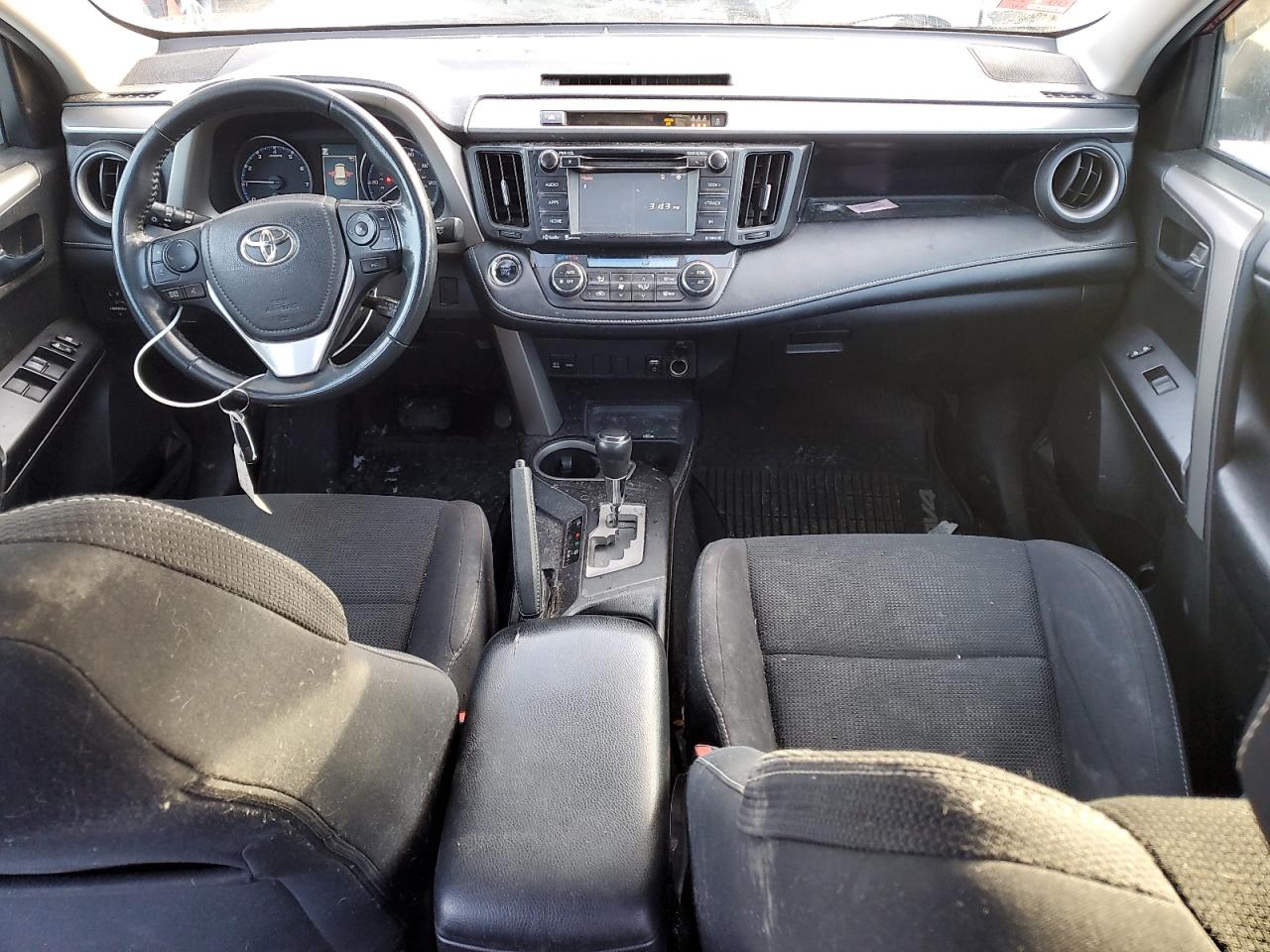 2018 Toyota RAV 4 - Image 8
