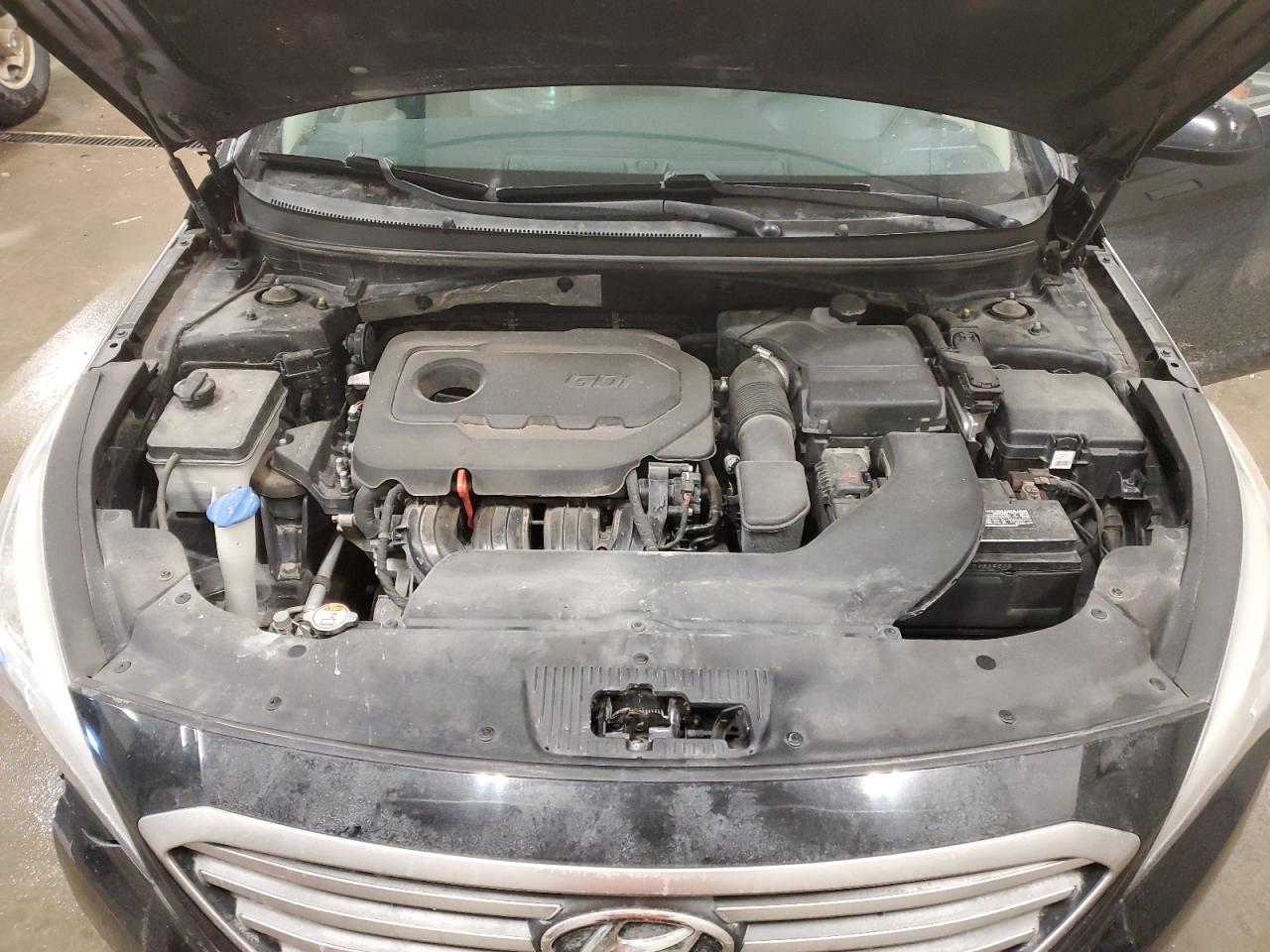 2015 Hyundai Sonata - Image 11